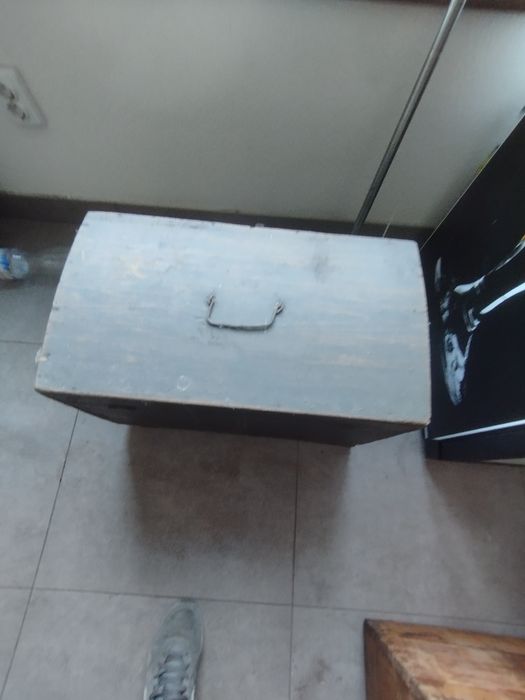 Скриня дерев'яна