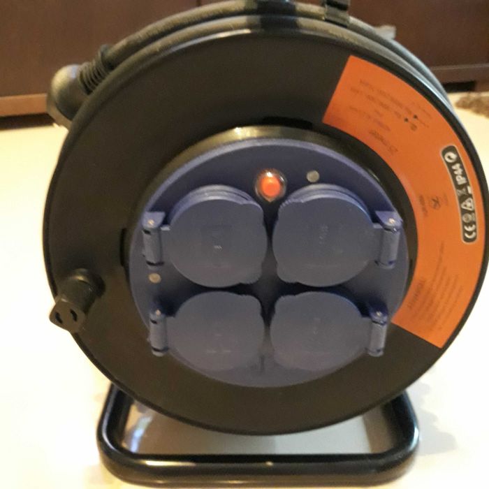 Przedłużacz zwijany 25m 3x2,5 H07-RNF