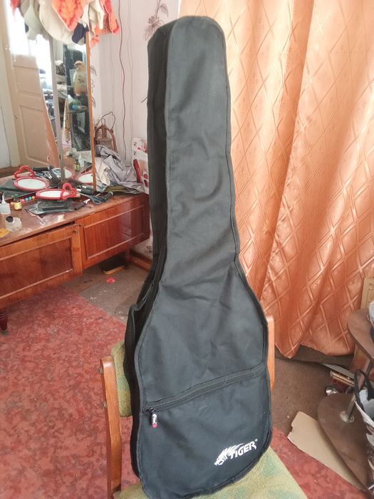 Продам гитарные аксессуары