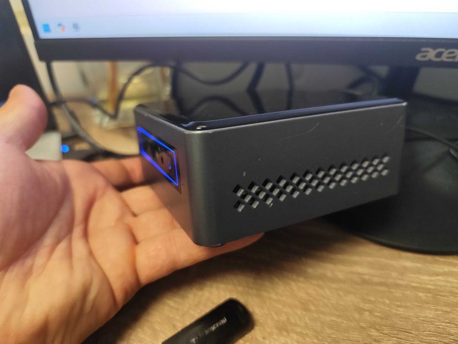Intel NUC6CAYH Celeron J3455 4ядра 2.3GHz ddr3x2 sata 2.5 wifiac+bt