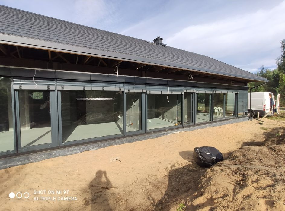 Żaluzje fasadowe, Rolety