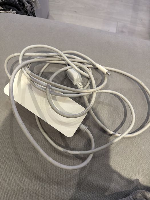 Apple Mac Mini 110w power adapter a1188