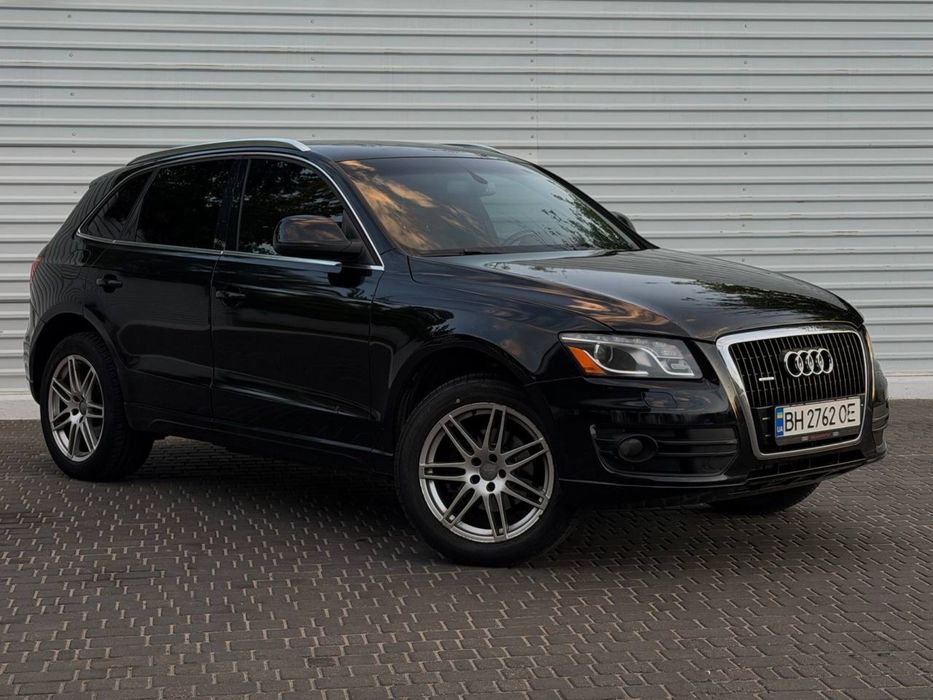 Audi Q5 2011 г 3.2л