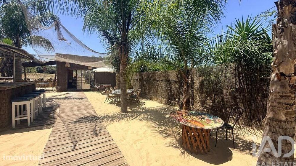 Casa / Villa T3 em Santa Bárbara de Nexe de 142 m2