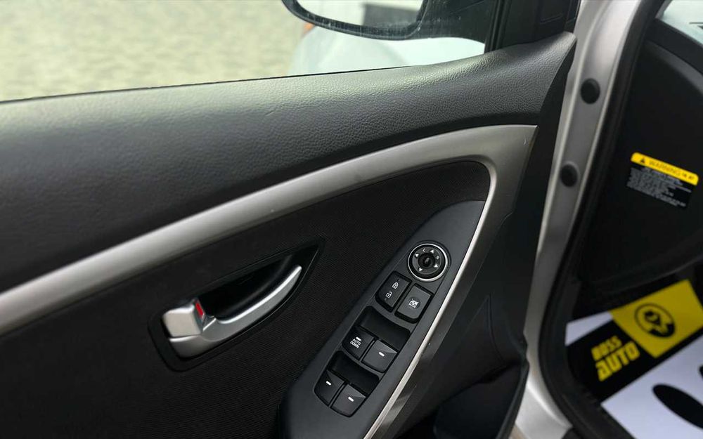 Hyundai Elantra 2016
