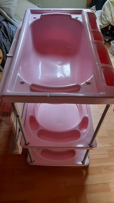 banheira com trocador(de fraldas) integrado