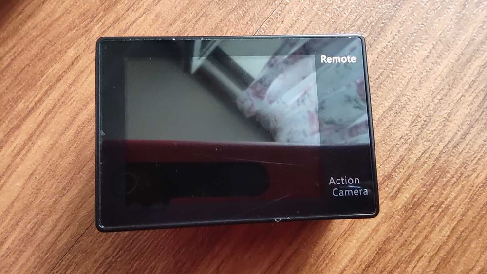 Продам экшн-камеру EkenКа