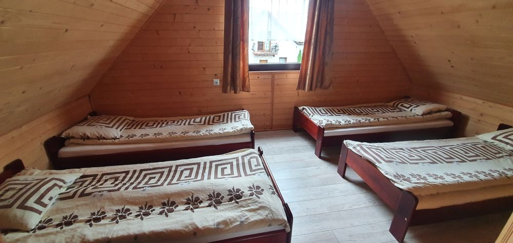 Domek  6 - 8 osobowy nad morzem, 100 m do plaży, jacuzzi. Rewa koło Gdyni