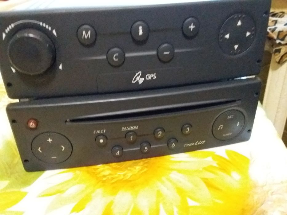 Магнитола  и навигатор для машины Рено лагуна.