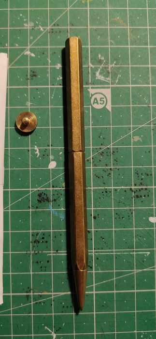 Caneta Y Studio Japan