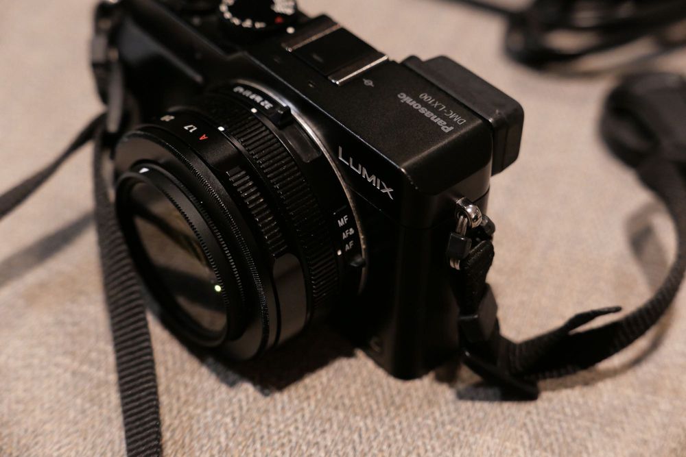 Aparat Panasonic Lumix DMC-LX100 + filtr HOYA PL-CIR