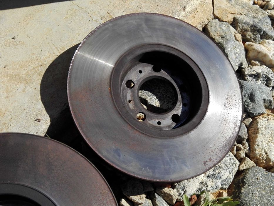 Discos de Travão Usados Audi A3 8L 1.9TDI PD130