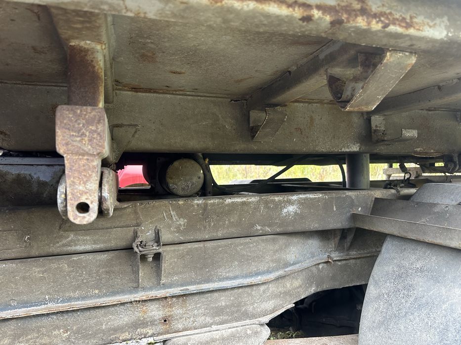 Продам кузов самосвал борти