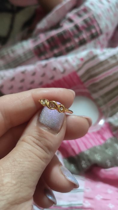 Pierścionek w kolorze złota