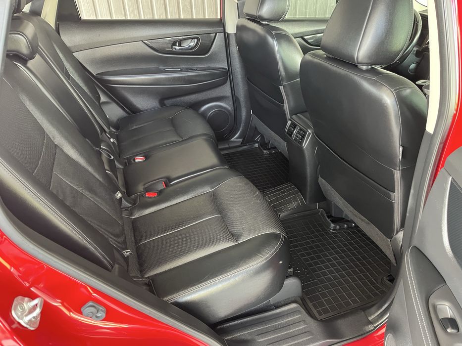Продам Nissan Rogue