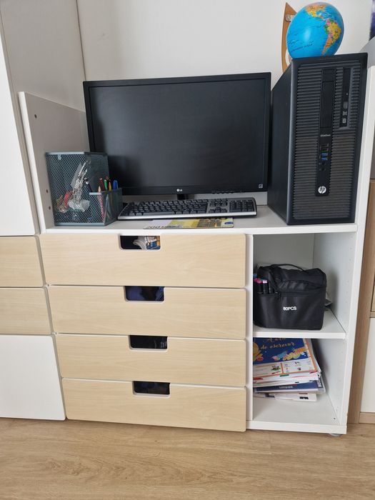 Movel com 4 gavetas e secretária de criança  gama  smasta ikea