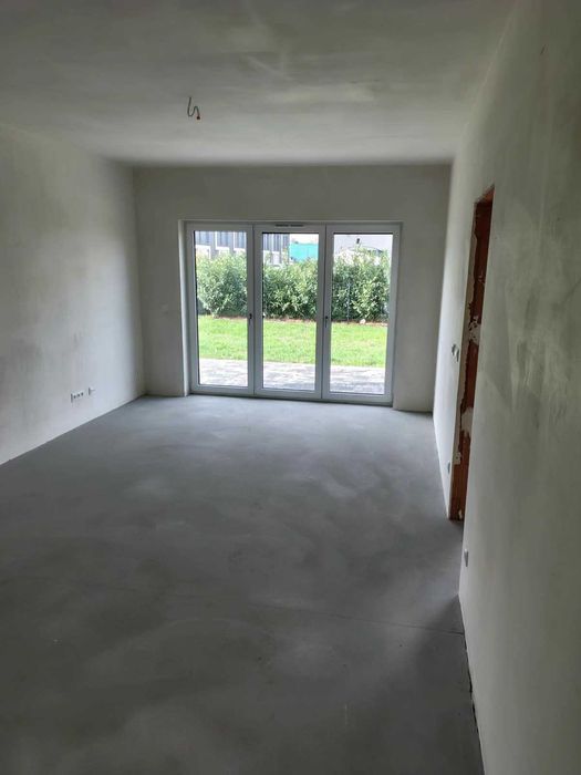Dom w narożny w zabudowie szeregowej