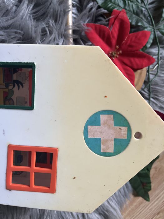 Domek Peppa lecznica dla zwierząt otwierana na święta wyprzedaź