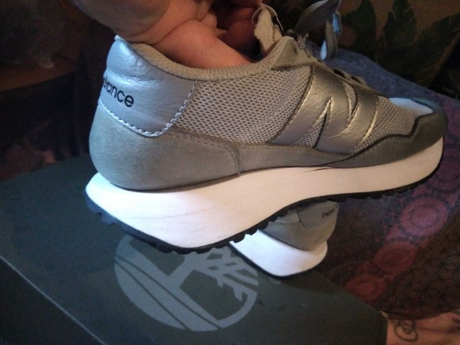 Кроссовки New Balance, размер 37.