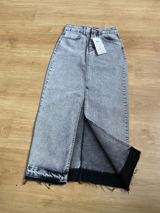 Джинсова юбка,34 і 38 розміру, бренд VONNAVI, у гарному стані