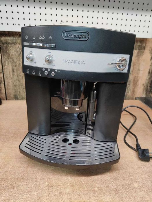 Кавоварка DeLonghi Magnifica EAM 3000