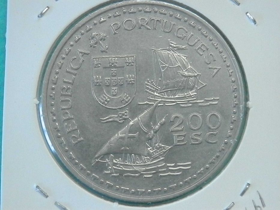 1032 - Comem: 200$00 1994-V série Desc. Henrique Naveg, por 1,20