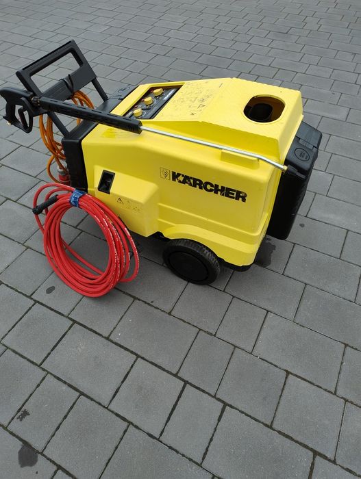 Profesjonalna myjka na ciepłą i zimną wodę Karcher HDS 790C