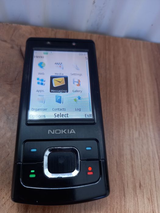 Мобільний телефон Nokia 6500 Slide.