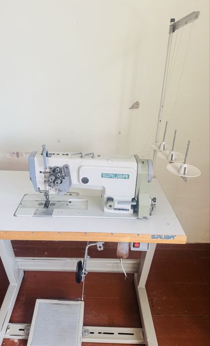 Siruba  двоголкова  швейна машина з відключенням голок