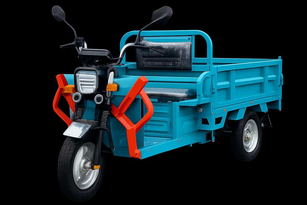 Elektryczny pojazd trójkołowy E-TUK Cargo 5800 zł brutto