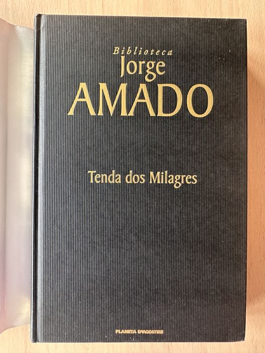 Livro “Tenda dos Milagres” de Jorge Amado