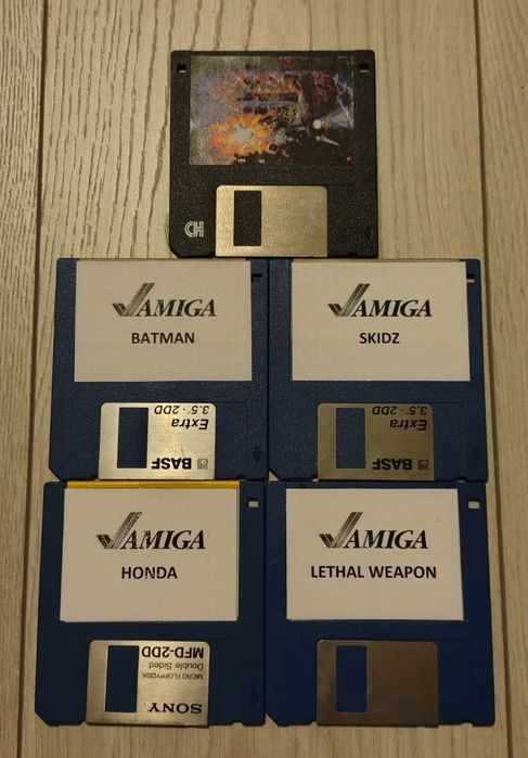 Prawdziwe, sprawne dyskietki DD Amiga / Atari (35x dyskietka)