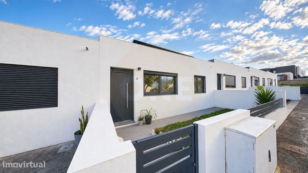 Moradia Moderna Cabouco, Lagoa