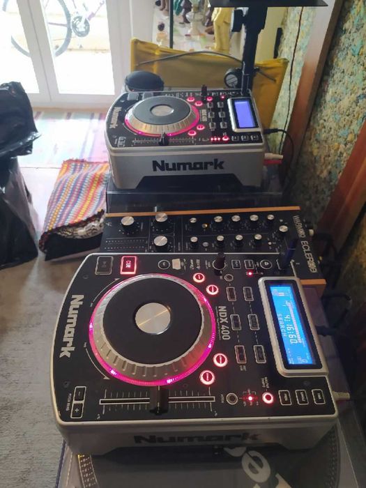 CDJs Numark NDX400
