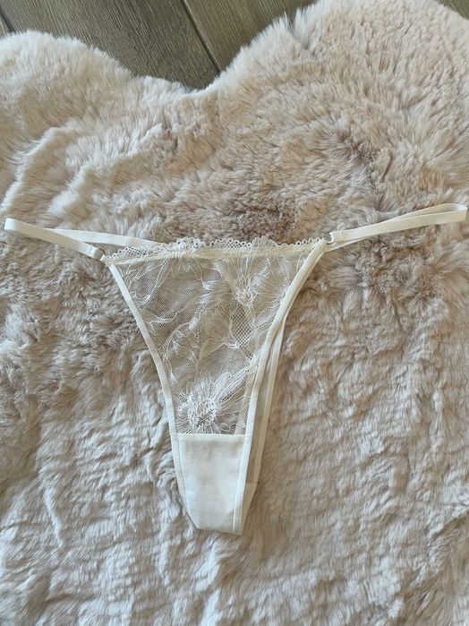 1x białe stringi 2XL