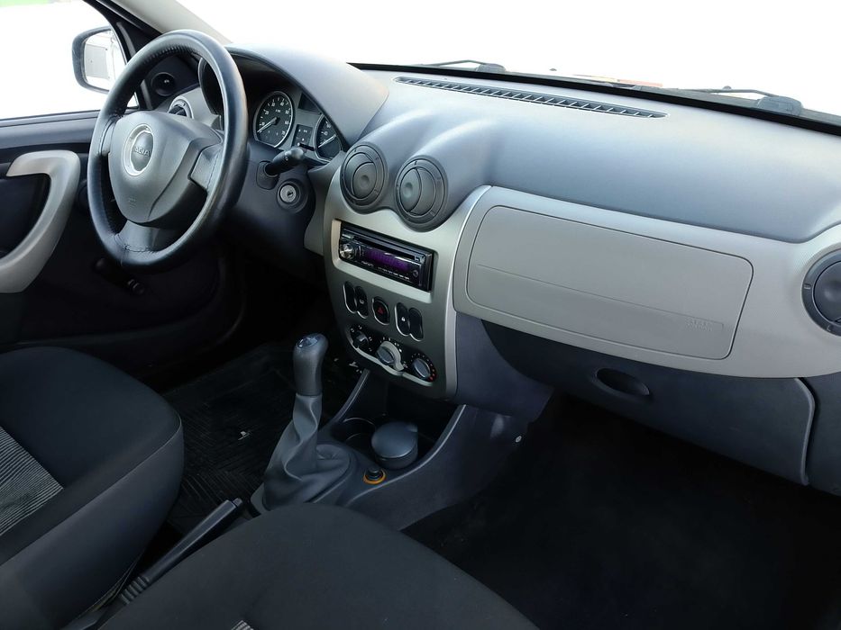 Продам Dacia Sandero 1.4