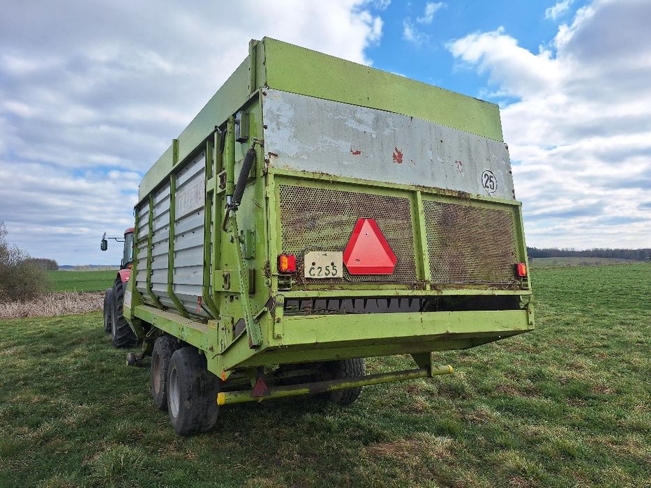 Przyczepa samozbierająca claas sprint 330s
