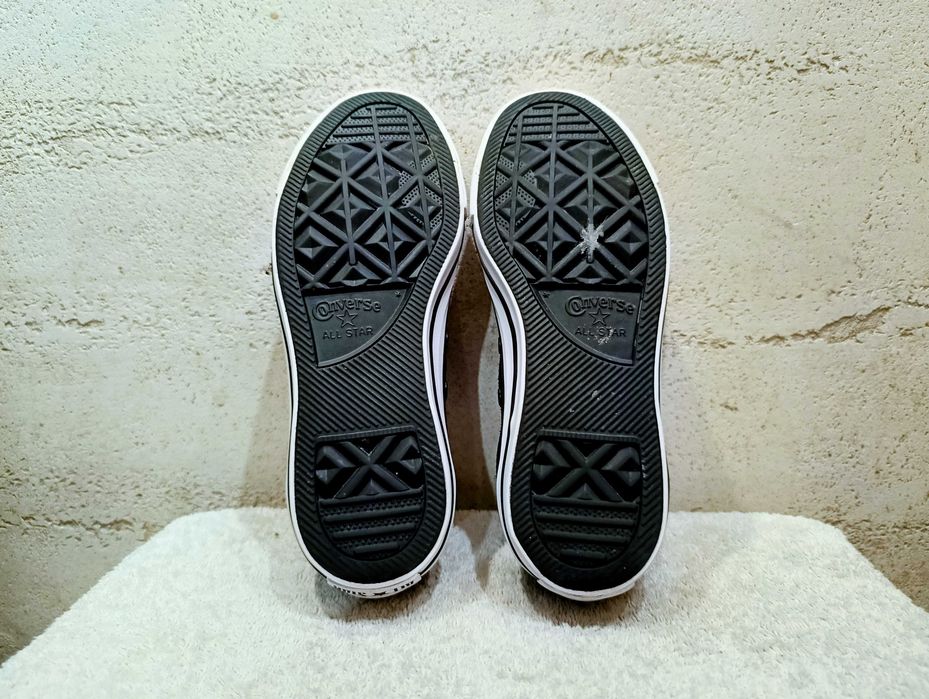 Trampki CONVERSE Chuck Taylor ALL STAR SNINGRAY METALLIC OX r.37,5 czarne stan idealny