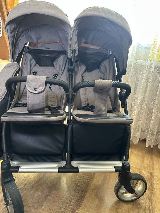 Прогулянкова коляска для двійні CARRELLO Connect CRL-5502 Cotton Beige  + дощовик