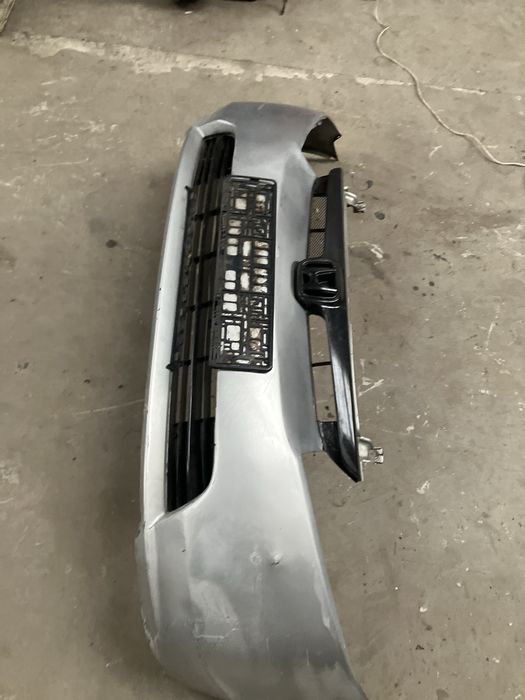 Honda Civic VIII 8 hybryd - zderzak przód