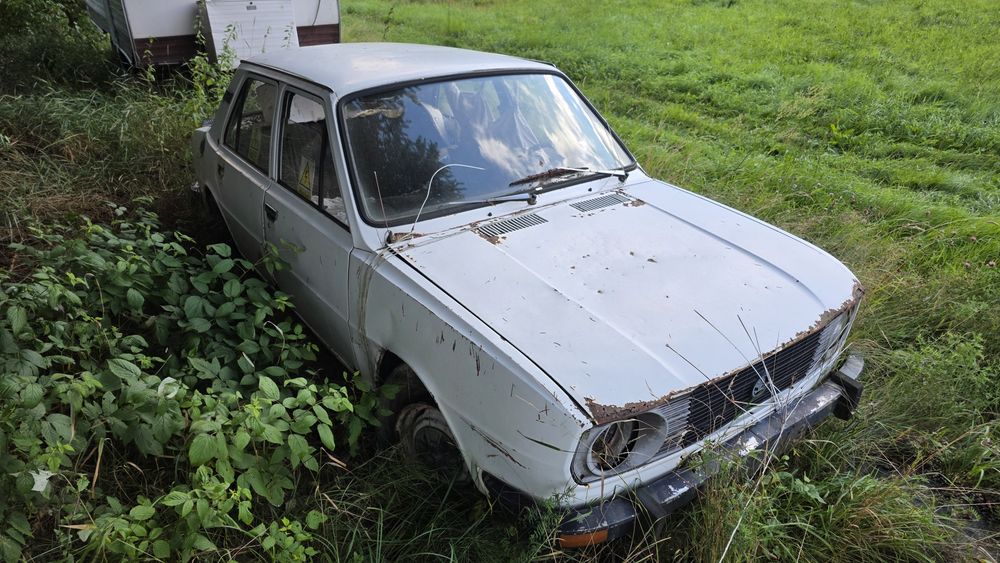 Sprzedam skode 105l na cześci  badz w całości