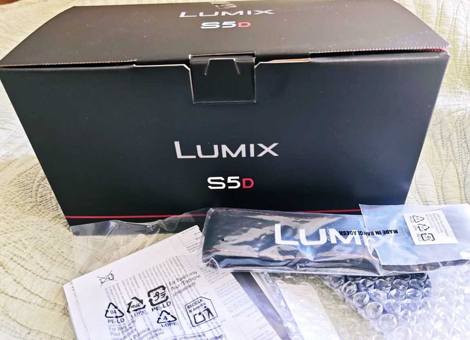 Aparat Panasonic LUMIX S5D Body - Gwarancja do 11.2030 r. Fabryczny komplet.