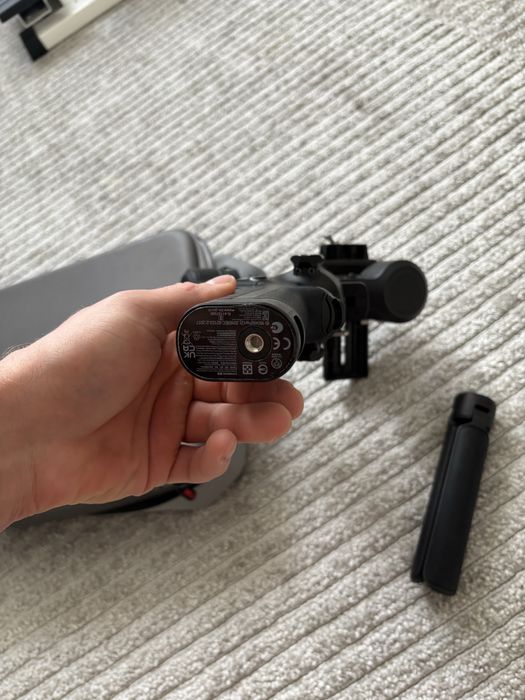 Продам стабілізатор DJI RS 3
