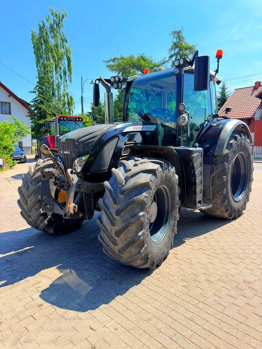 Fendt 722 Vario Profi Plus  2015 rok, przedni TUZ, nawigacja TRIMBLE, przedni TUZ i WOM, pneumatyk