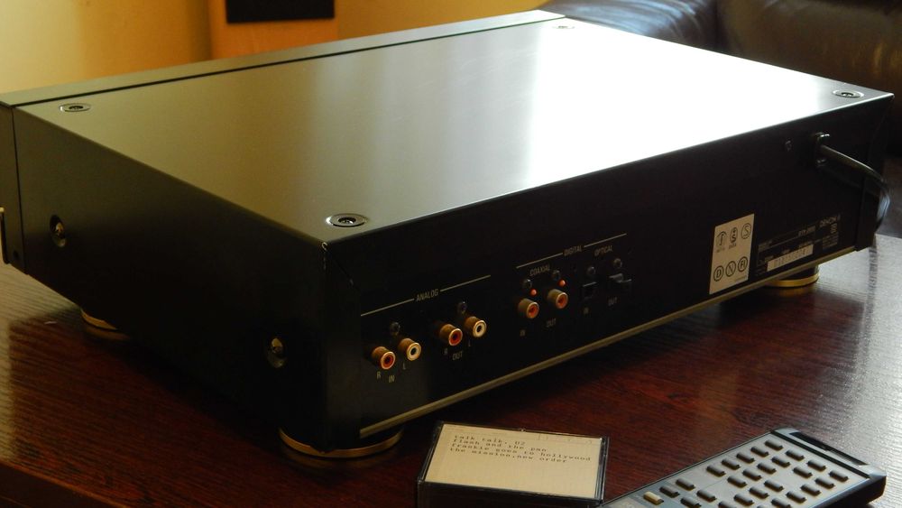 Denon DTR-2000 magnetofon cyfrowy DAT