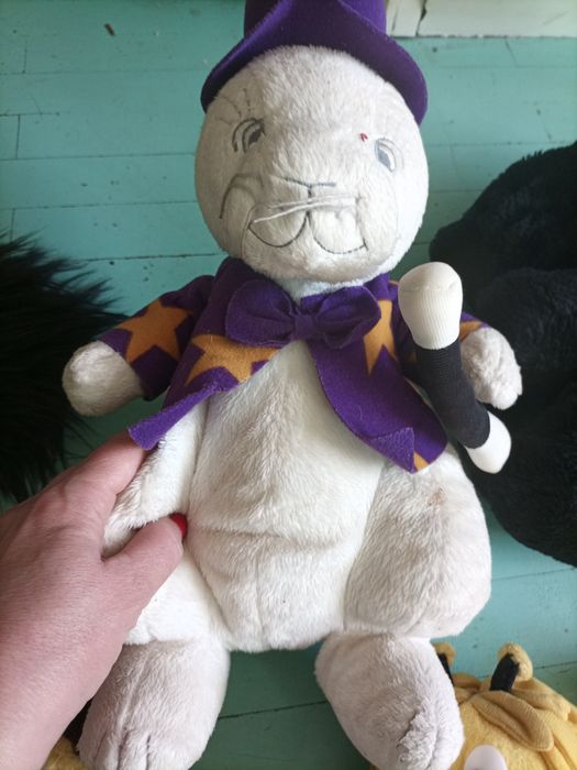 Телепузик півень курча ведмедик заєць  бджілка майя