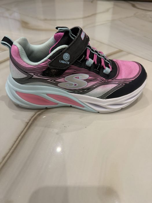 Кросівки Skechers S-Lights з підсвіткою, розмір 31 (устілка 19.5 см)