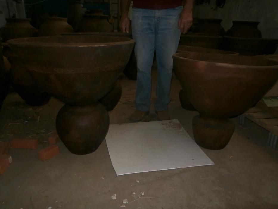 Potes em barro (Bastante quantidade)