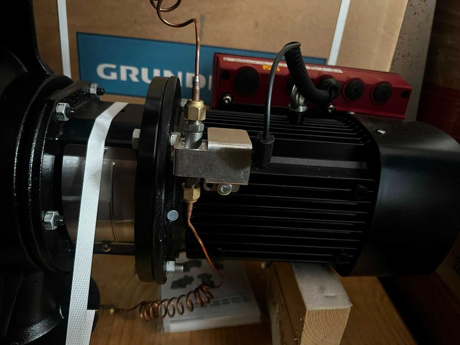 Pompa Grundfos TPE 100-160/2-S 4kW IE5 (99114836) NOWA / 2 szt.