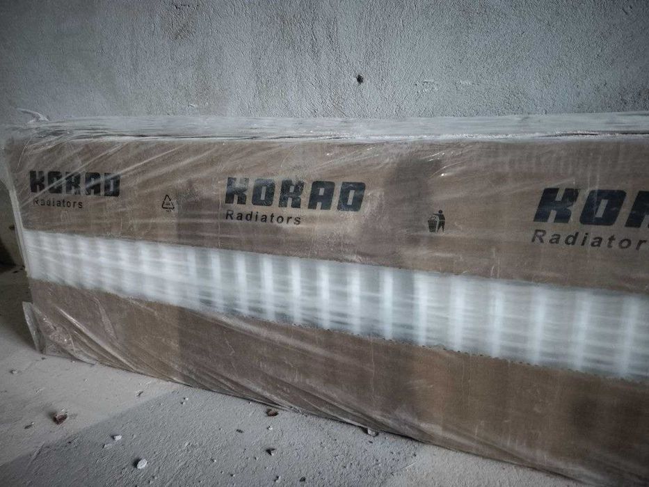 Сталеві панельні радіатори для опалення Korad 22K 300x2000 та 300x1800